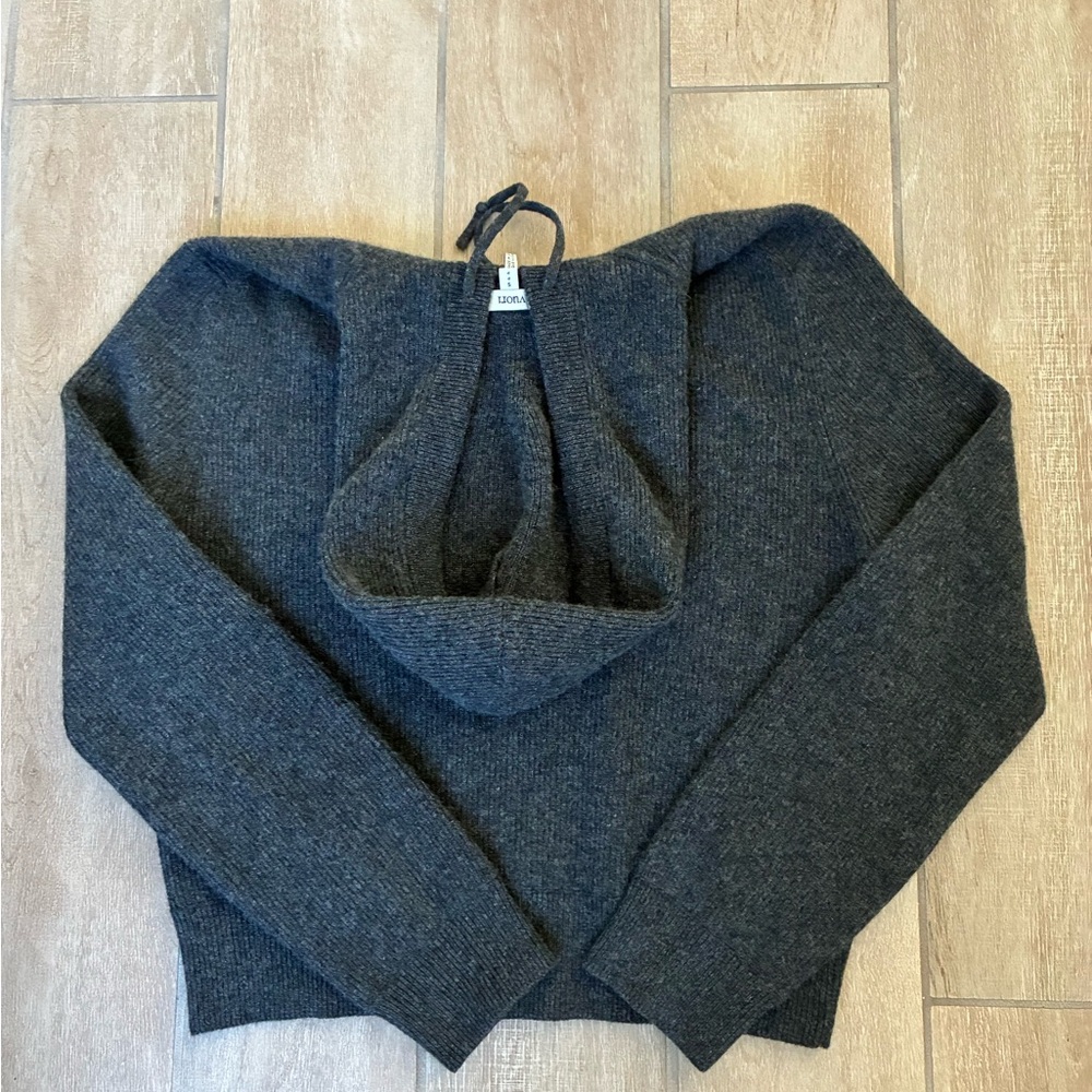 Vuori Émilie Full Zip Cashmere Rib Hoodie - Picture 4 of 5